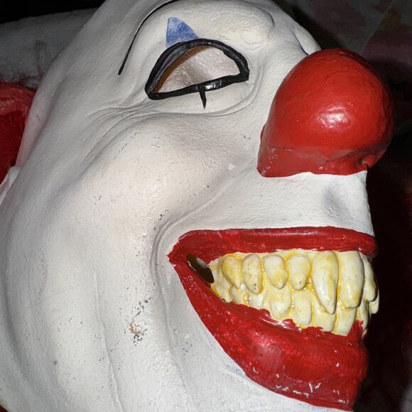 Warner Bros Clown Mask Latex Crazy Red Fringe Hair Red Nose Bald Head Used - Picture 7 of 11